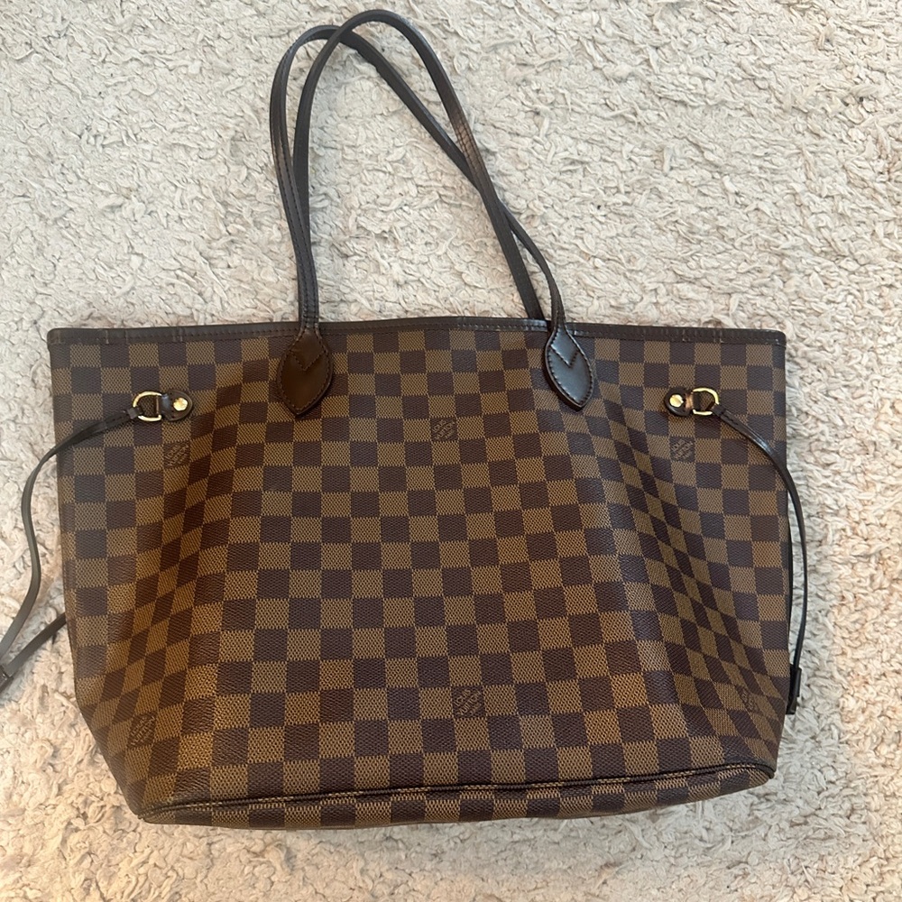 ❌SOLD❌Authentic Louis Vuitton Neverfull MM - Picture 6 of 16